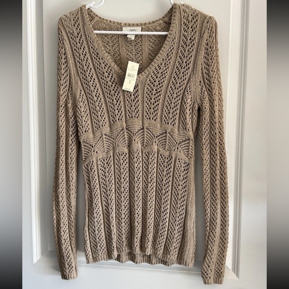 Ann Taylor Women's Tan Sweater - Picture 2 of 7